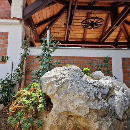 Apartamento Apartments Pakostane Pakoštane